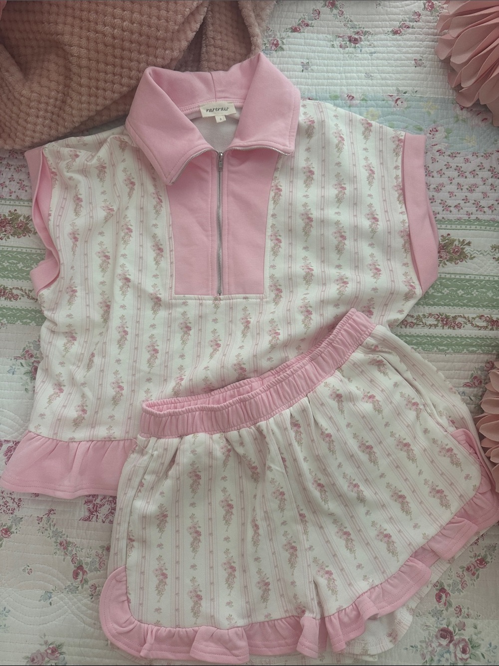 NWOT coquette floral short set